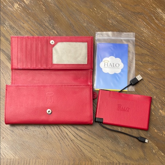 Halo Handbags - Lowest Price to Date $ Closet Clearance 🆕❤️Halo Red Wallet and Charger Duo